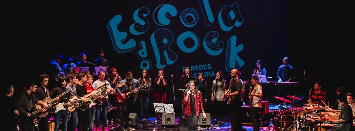 Coura Sem Paredes: festival banner artwork