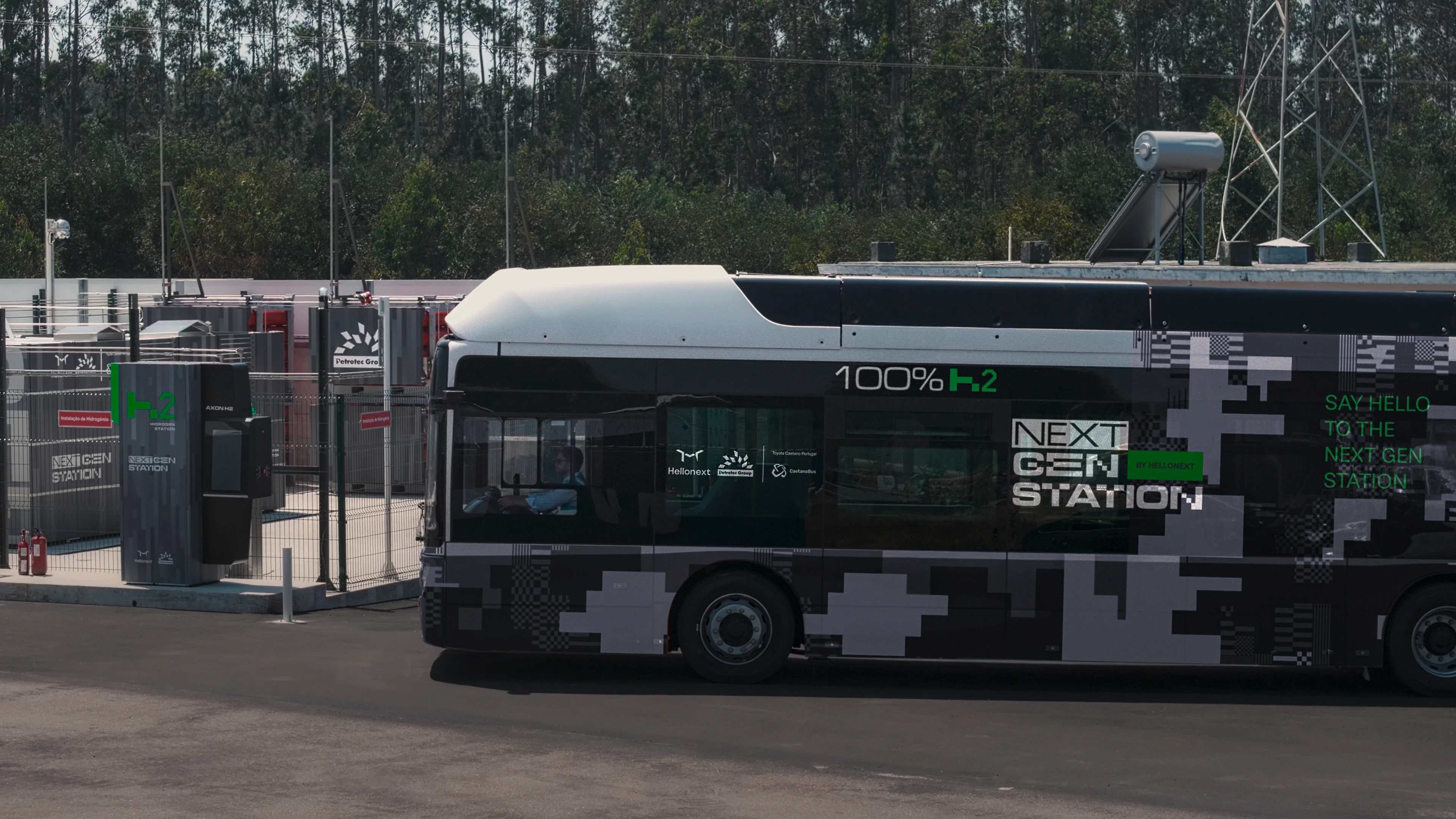 CaetanoBus branded with Next Gen Station camouflage wrap, 100% H2