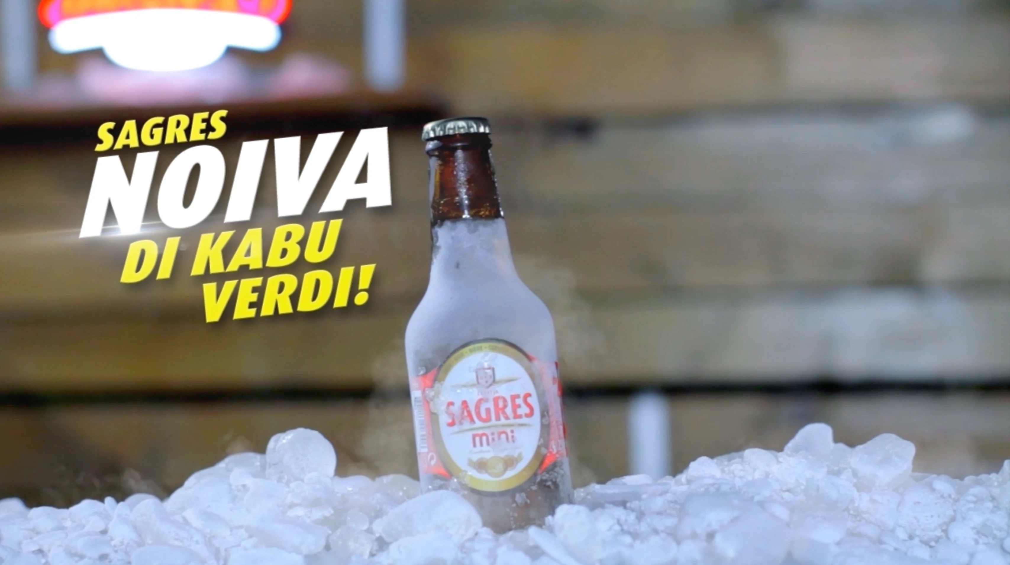 TV spot still: Sagres bottle on ice, Noiva di Kabu Verdi